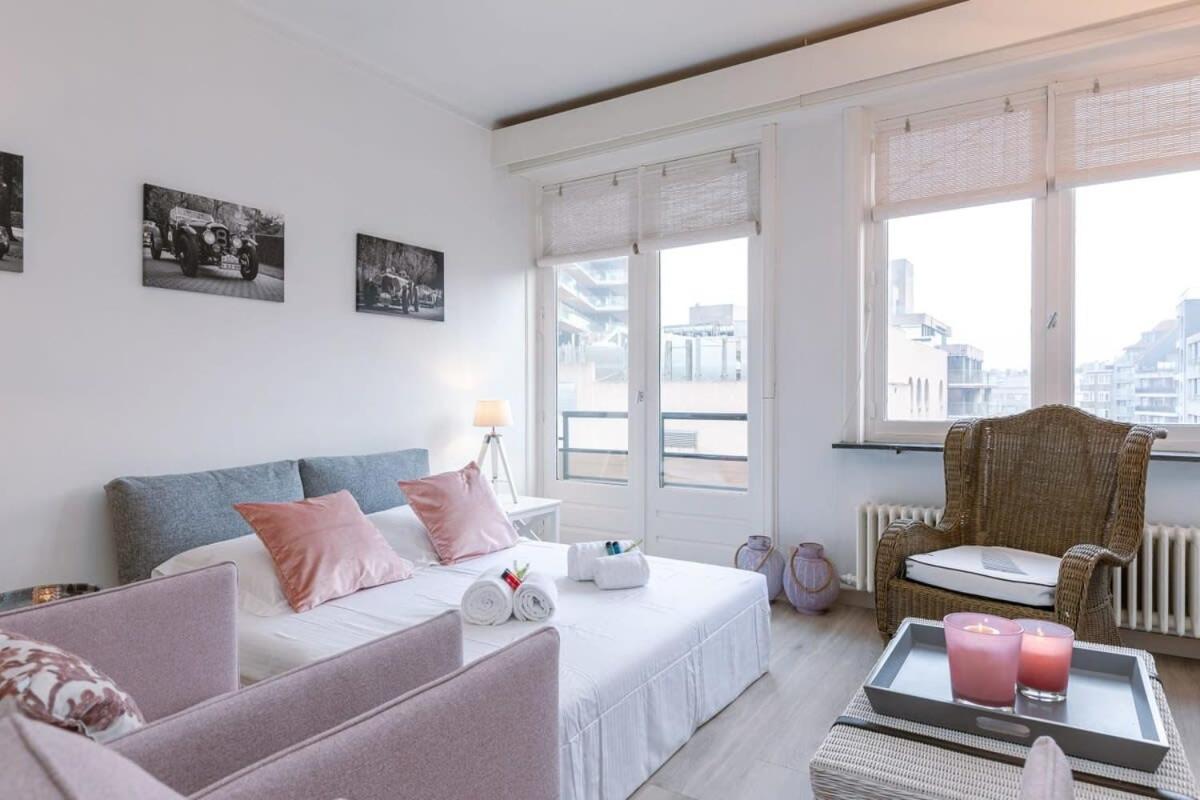 Huswell - Beautiful And Spacious Studio With Side Seaview Кнокке-Хейст Экстерьер фото